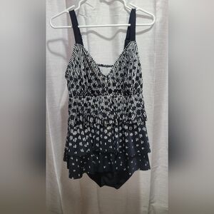One piece swim suit